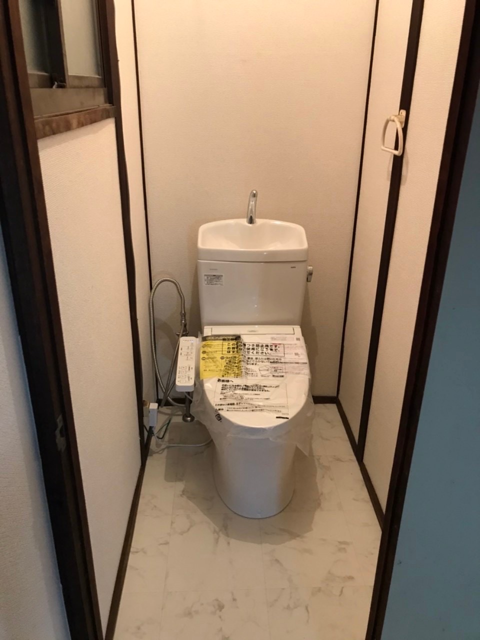 古くなったトイレの交換 画像