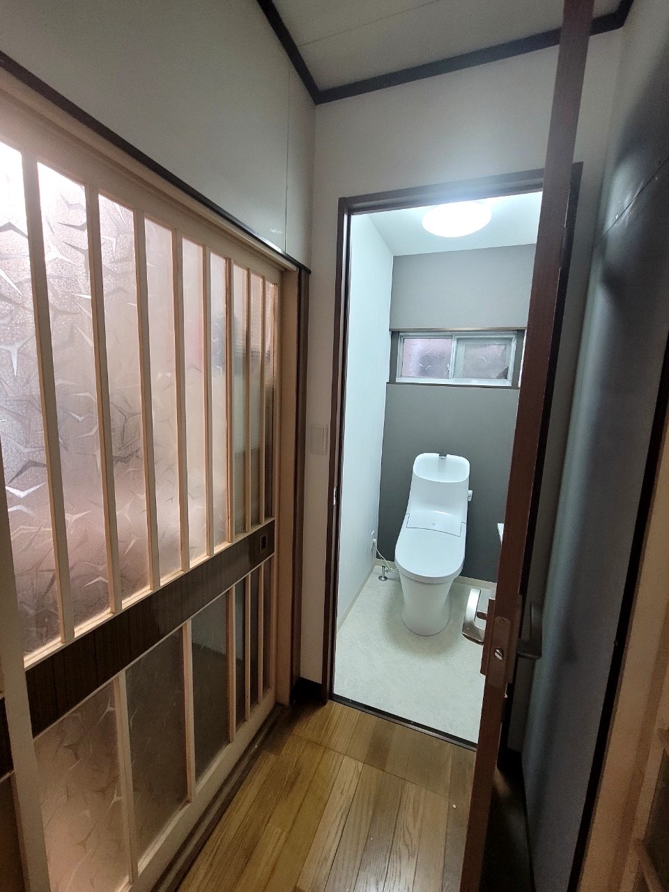 名古屋市中川区 和式トイレ洋式トイレ改修工事 光ホームさんのチーム最高でした 画像