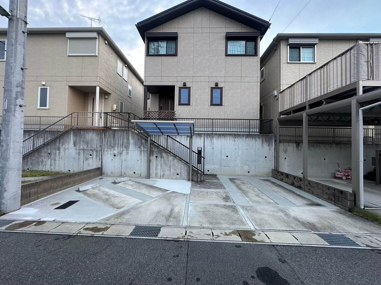 サイクルポート＆駐車場リフォーム体験談 ～「使いやすさとメンテナンスの手間を減らしたい！」～ 画像