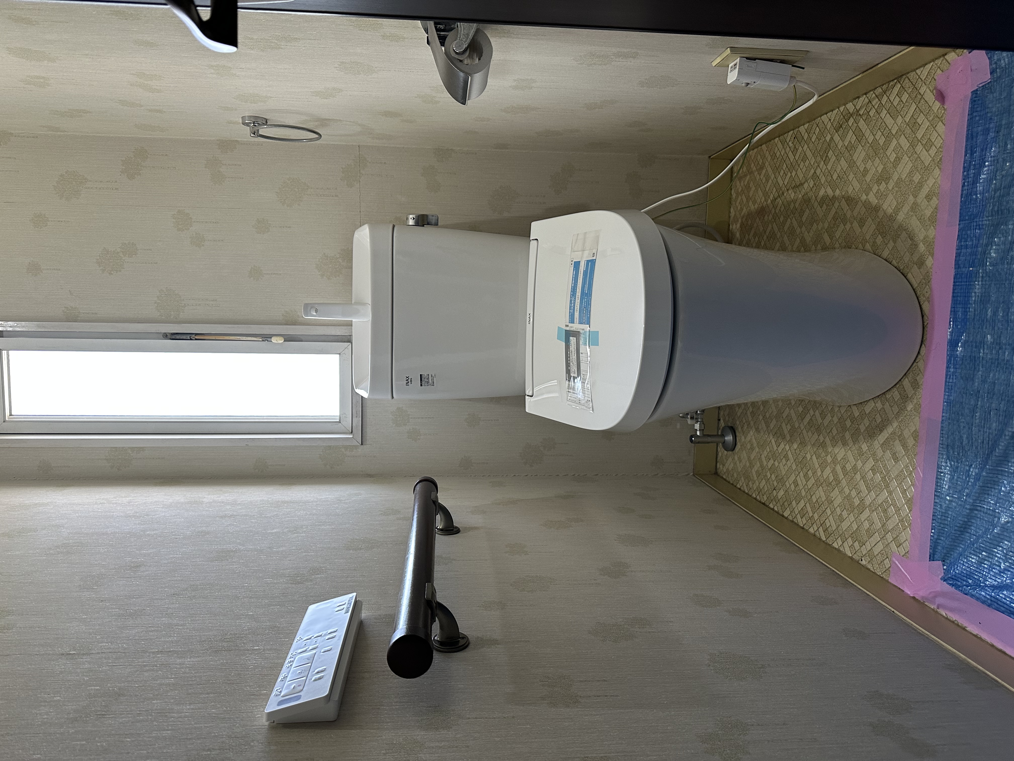 2階のトイレリフォーム｜「安いのでいいよ」と言いながら…ご夫婦で選んだ納得のLIXILアメージュ 画像