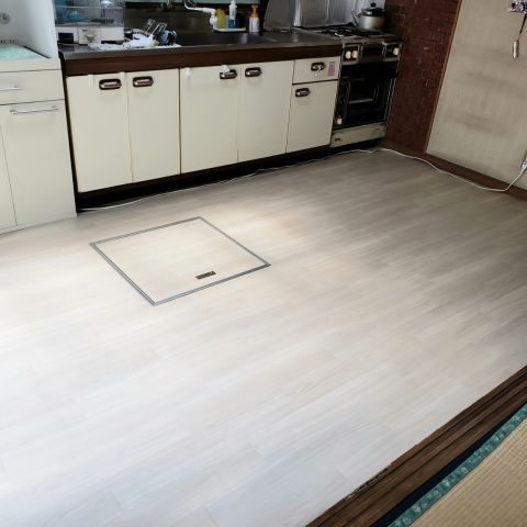 名古屋市港区キッチン床 クッションフロア貼替えリフォーム アイキャッチ画像