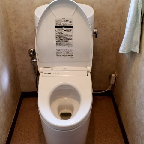 名古屋市緑区　戸建てトイレ便器交換リフォーム工事 アイキャッチ画像