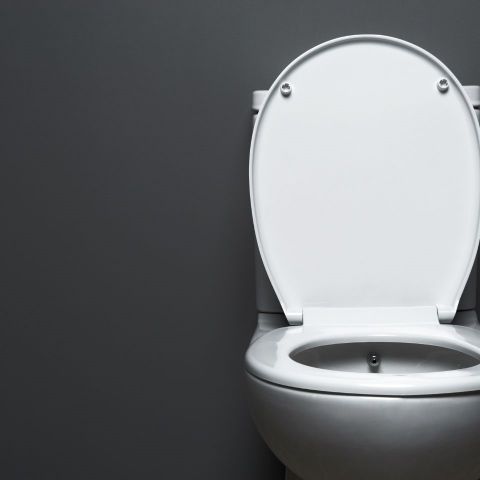 狭いトイレを広く見せるコツ｜リフォームを成功させる5つのポイント アイキャッチ画像
